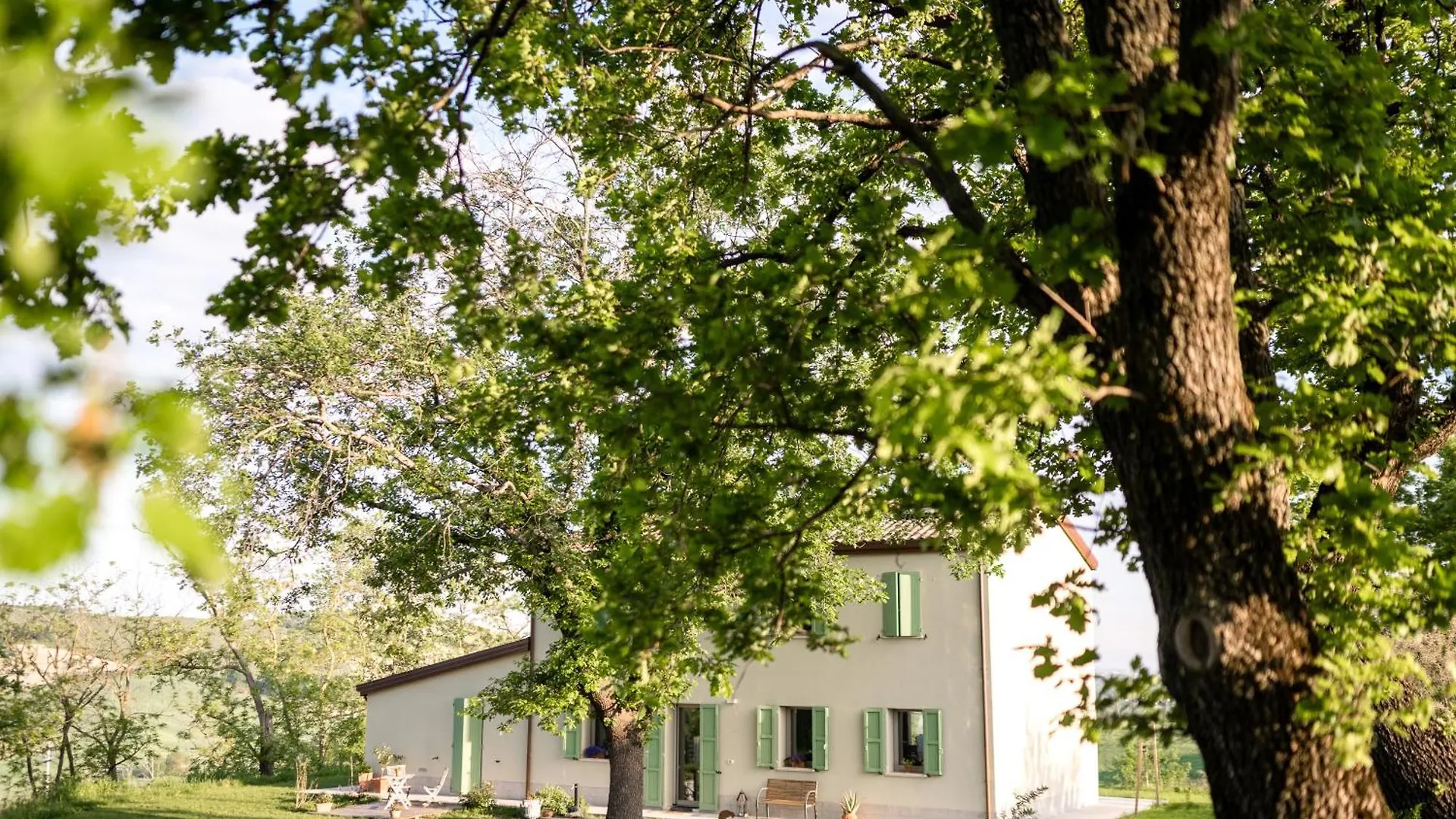 Agriturismo Glamping Pettirosso فراتّا تيرمي